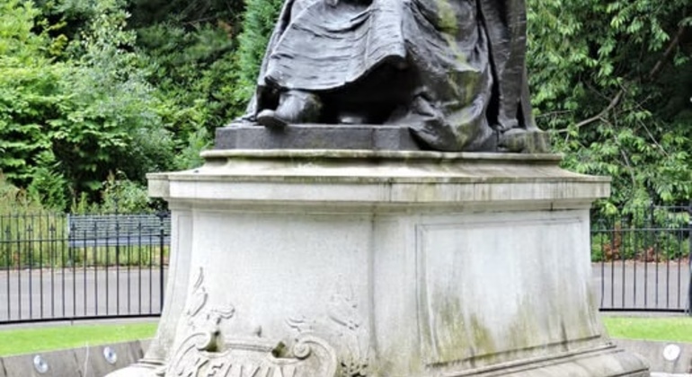 Historic Glasgow: Self-Guided Exploration Game