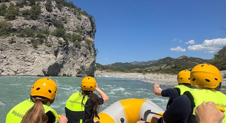 Excursión de rafting por el último río salvaje de Europa (Permet)