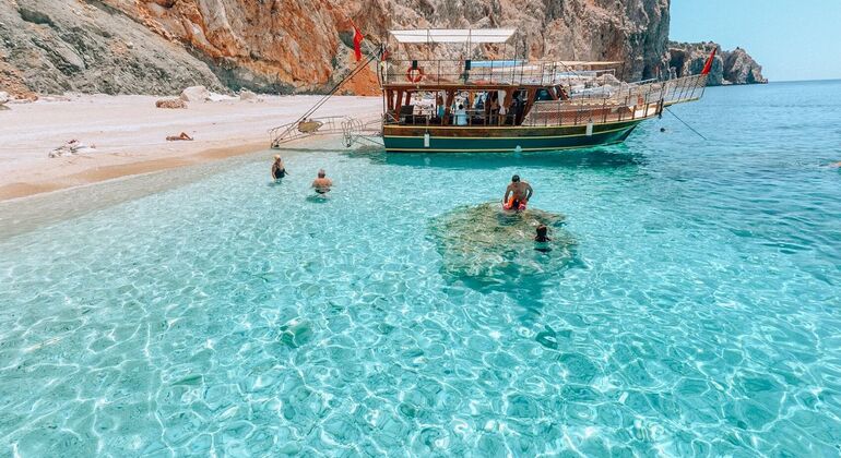 Side, Alanya, Antalya, Suluada: Bootsausflug zu den „Crystal Bays“ mit Mittagessen