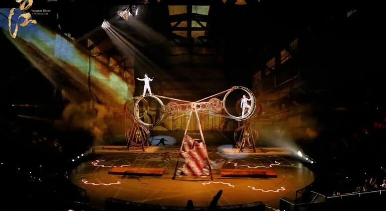 Chongqing: «The Grand Illusion», espectáculo acrobático inmersivo