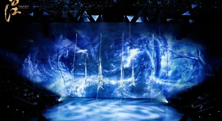 Chongqing: «The Grand Illusion», espectáculo acrobático inmersivo