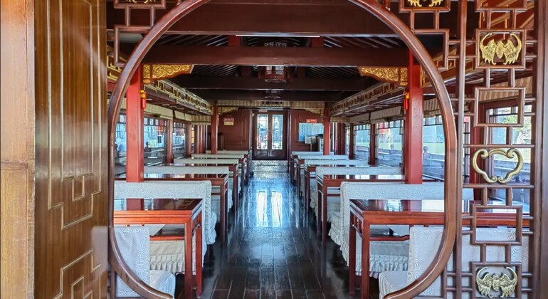 Nankín: Crucero nocturno por el río Qinhuai exterior para adultos