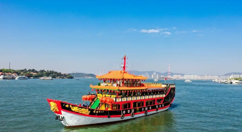 Croisière nocturne sur le Lujiang : une sonate de lumières flottant sur la mer