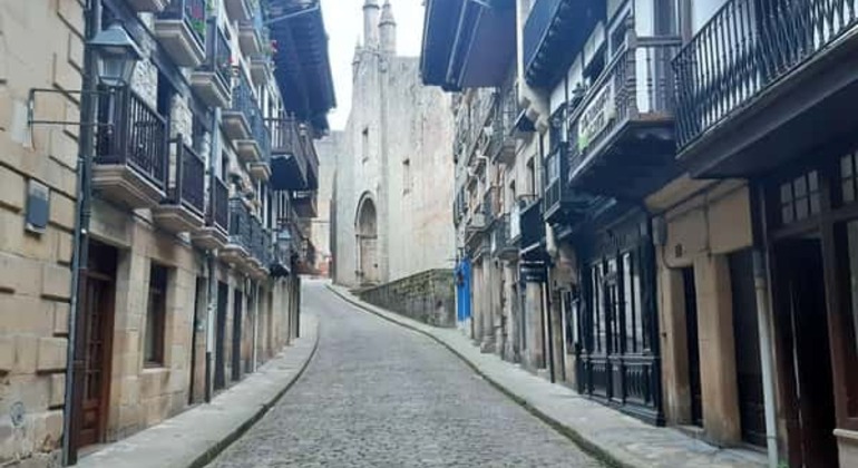 Hondarribia-Fontarrabie: visita guiada con un auténtico vasco euskaldun
