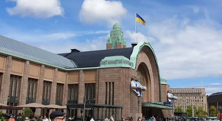 Helsinki Stopover Tour: Airport Transfer & Food Tasting Included