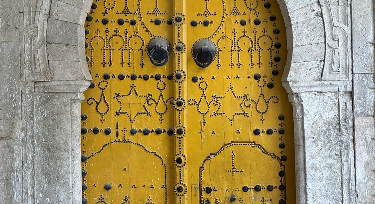 Tunis Tour: Experience as a Local