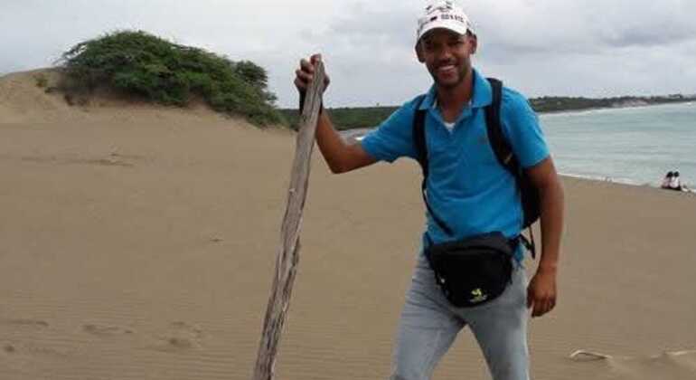 Tour a Baní: Dunas, Salinas y Playa