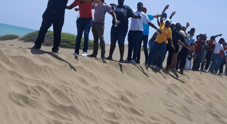 Tour a Baní: Dunas, Salinas y Playa