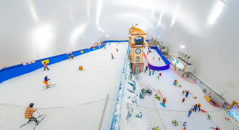 Shenzhen: Karoo Ice and Snow World Four-hour Ski Pass