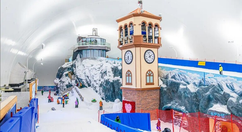 Shenzhen: Karoo Ice and Snow World Four-hour Ski Pass