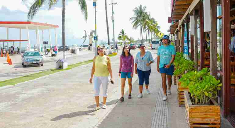 Passeggiata nel centro di Cozumel: esperienza alla distilleria di rum e gin