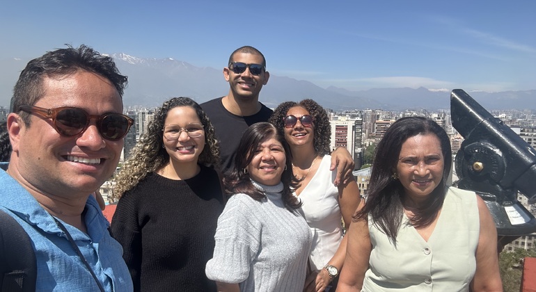 Stadtrundfahrt durch Santiago mit einem in Santiago ansässigen brasilianischen Reiseleiter