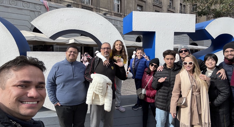 Stadtrundfahrt durch Santiago mit einem in Santiago ansässigen brasilianischen Reiseleiter