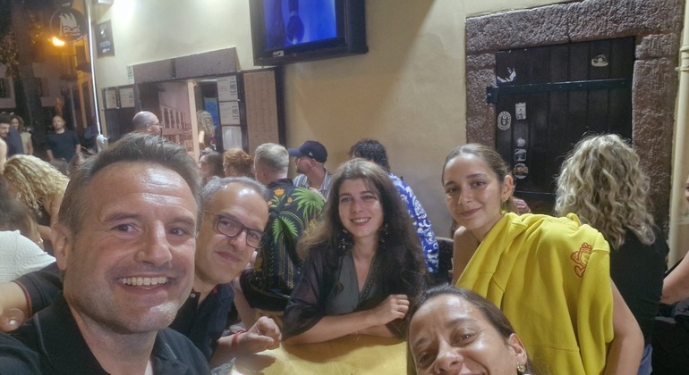 Kneipentour durch Funchal: Authentische lokale Bars & geselliger Abend