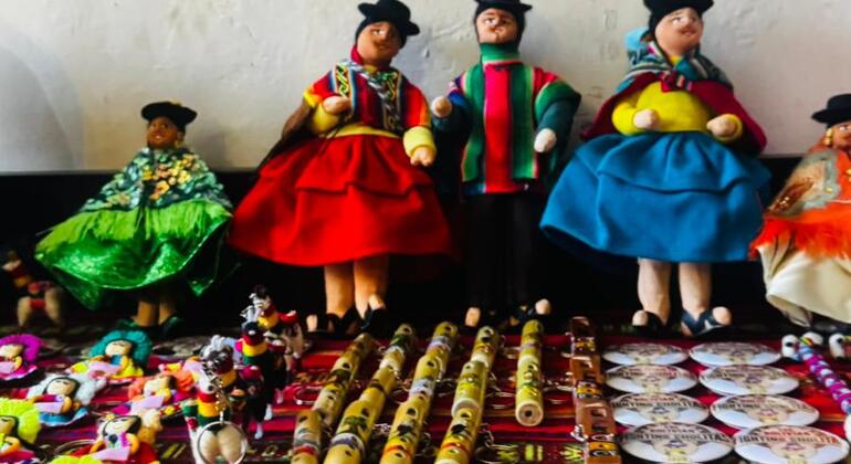 Espectáculo de lucha libre de las cholitas y visita a la galería de arte