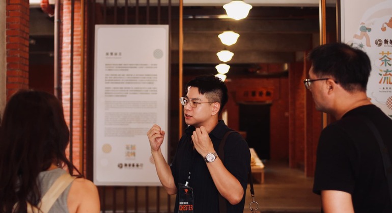 Taiwanese Tea Ceremony Workshop & Tea Tasting Experience with Qipao