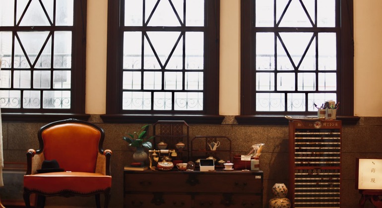 Taiwanese Tea Ceremony Workshop & Tea Tasting Experience with Qipao