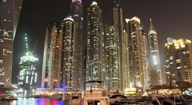 Par groupe : transfert privé depuis l'aéroport de Dubaï avec un chauffeur expérimenté
