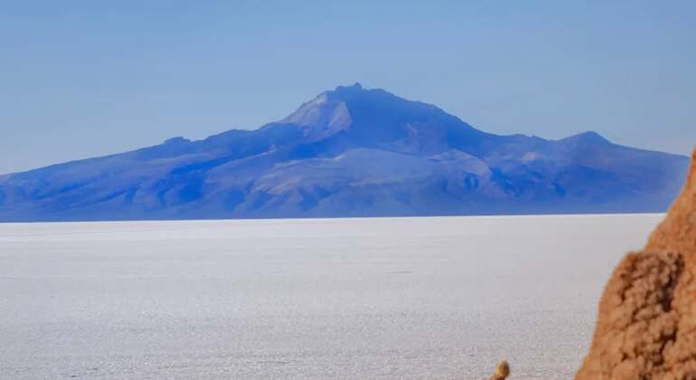 Excursión de ida y vuelta a Uyuni: visita guiada de día completo al Salar de Uyuni y sesión fotográfica