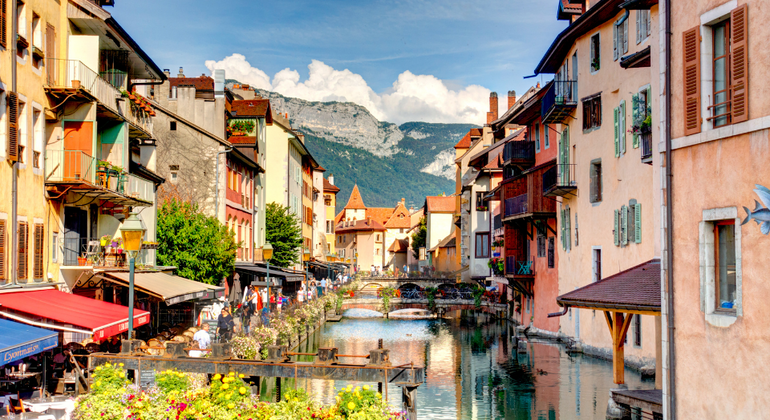 Top Annecy : expérience autoguidée via l'application DareMapp