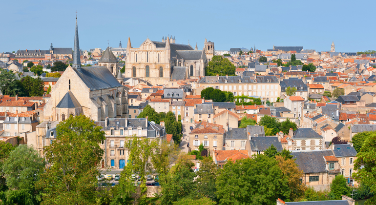 Top Poitiers: Selbstgeführtes Erlebnis mit der DareMapp-App
