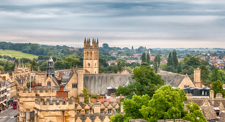 Top Oxford: Experiencia Auto Guiada por Aplicación DareMapp