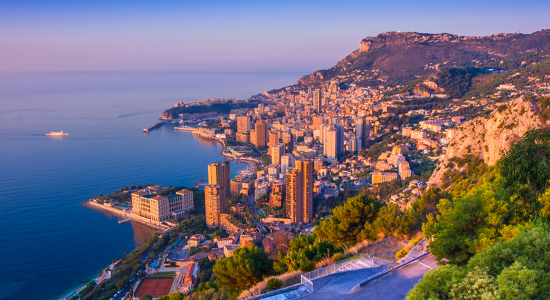 Top Monaco: Self-Guided Tour Using the DareMapp App