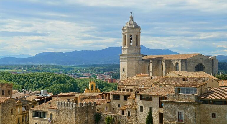 Top Girona: Experiencia Auto Guiada por Aplicación DareMapp