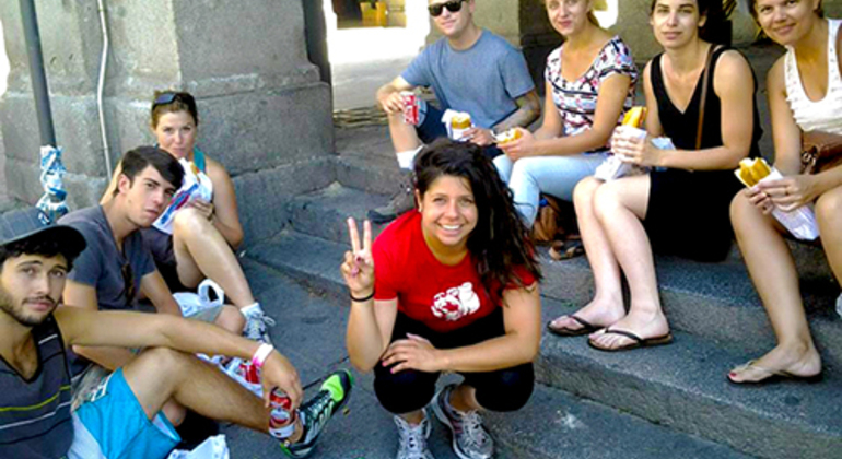 Madrid Walking Tour: Drink & Pintxo