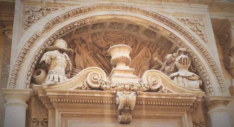 Mdina & Rabat Walking Tour with Catacombs and Grotto Entrance