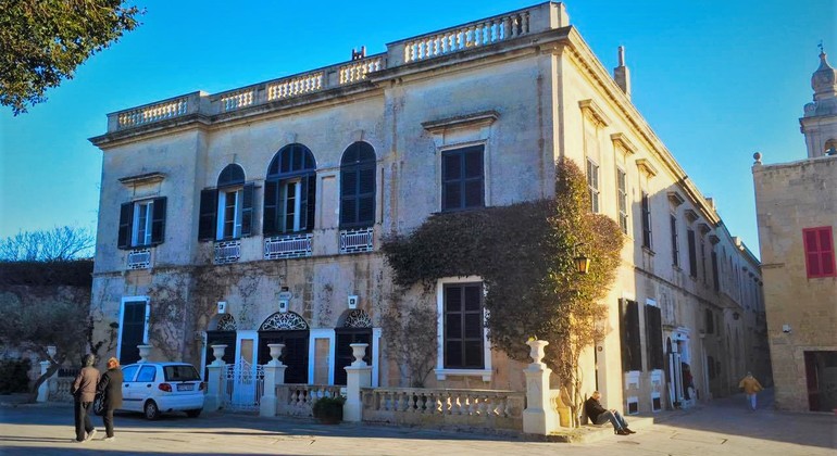 Mdina & Rabat Walking Tour with Catacombs and Grotto Entrance