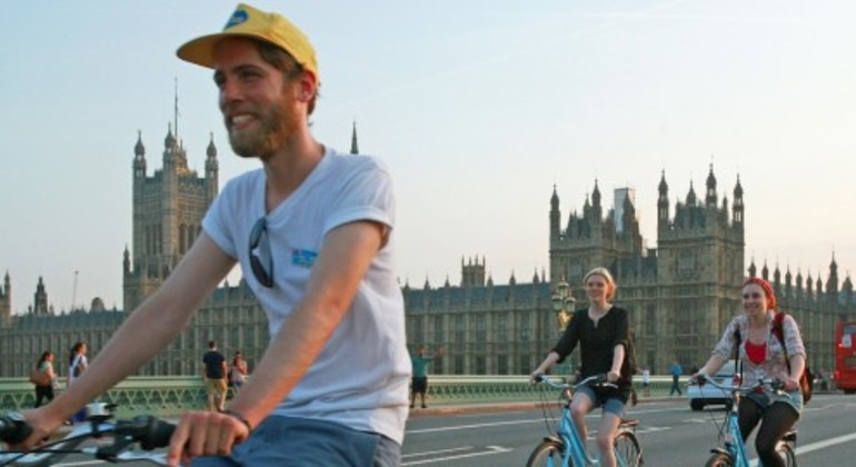 Classic Gold Bike Tour in London