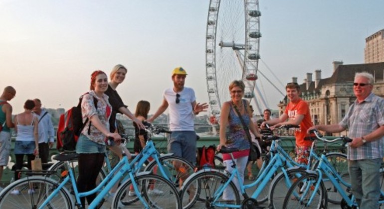Classic Gold Bike Tour in London