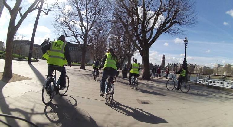 Classic Gold Bike Tour in London