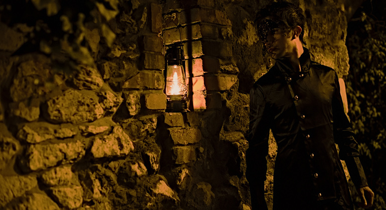 Bloody Tales from within the Castle Walls - Night Walking Tour