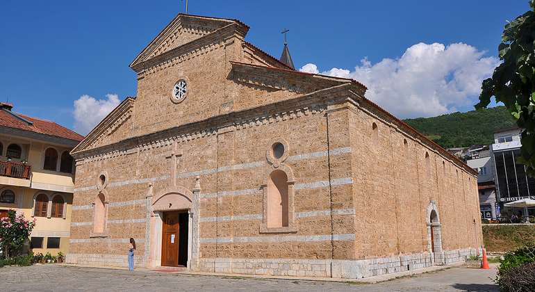 Explore Kosovo: Group Tour to Pristina and Prizren from Skopje