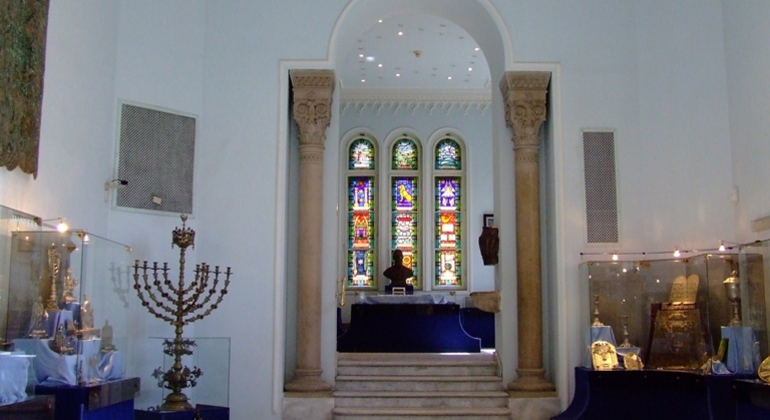 Jewish Heritage Essential Tour of Budapest
