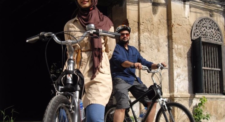 Go Red - Bangkok Kultur Tour mit dem Fahrrad