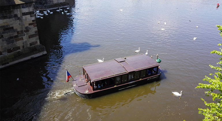 Prague Old Town Tour with a Relaxing Boat Ride & Snack