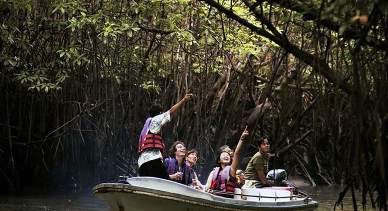 Madu Ganga Boot Safari
