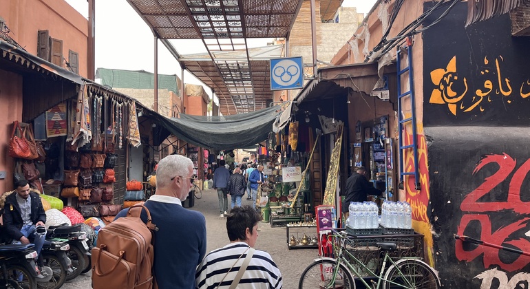 Marrakech Souks Shopping Tour: Hidden Treasures of the Medina