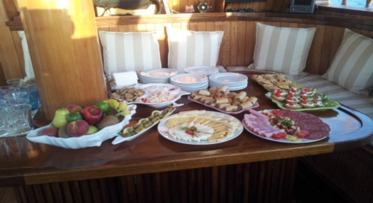 Saronic Gulf Sailing Excursion