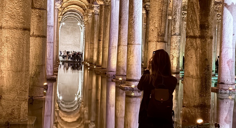 Best of Istanbul: Basilica Cistern, Blue Mosque, Grand Bazaar