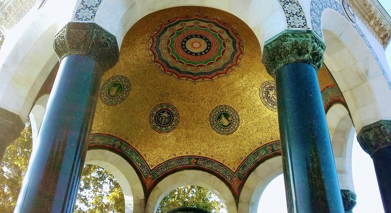 Best of Istanbul: Basilica Cistern, Blue Mosque, Grand Bazaar
