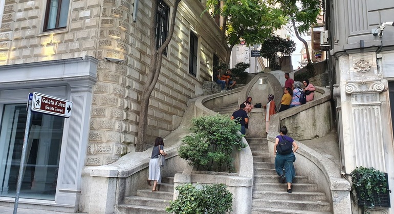 Istanbul Modern City Walking: Taksim To Galata With Secret Passages