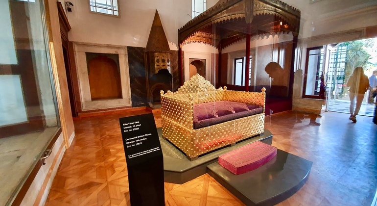 Topkapı Palace with Harem & Blue Mosque Guided Tour
