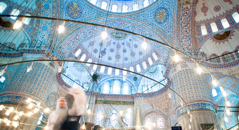 Topkapı Palace with Harem & Blue Mosque Guided Tour
