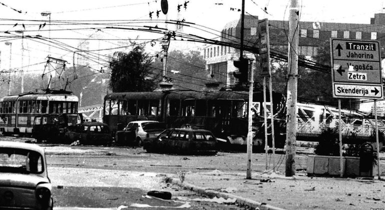 Fall of Yugoslavia - Sarajevo Under The Siege Tour