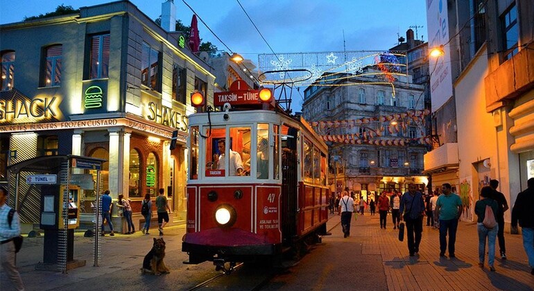 Istanbul Culinary Tour: Local Tavern & Gourmet Street Foods