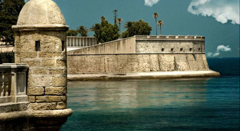 Tour de Las Cortes de Cádiz "Zona Norte"